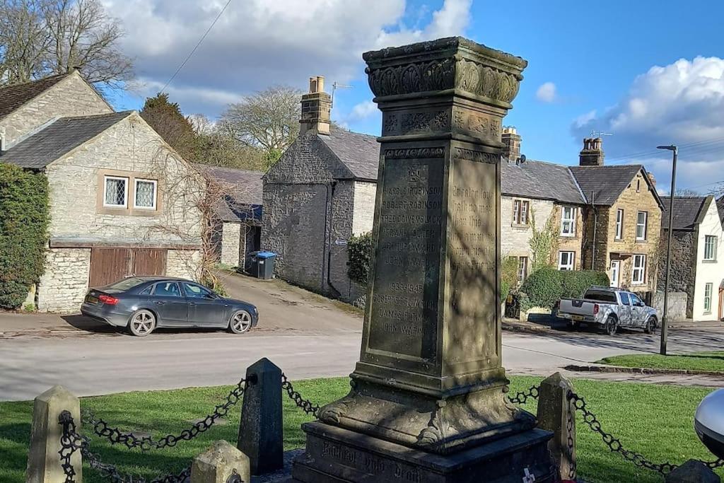 Peak District - 1 Harrow Cottage - Great Longstone Exterior foto